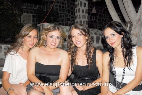 18062010 Presencia. Gaby Ruiz, Viry, Sofía Campillo y Laura Jaik.