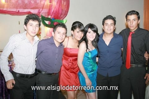 18062010 Asistentes. Miguel Rodríguez, Édgar Rodríguez, Elizabeth Pérez, Laura Rodríguez, Ángel Becerra y Paco Pérez.