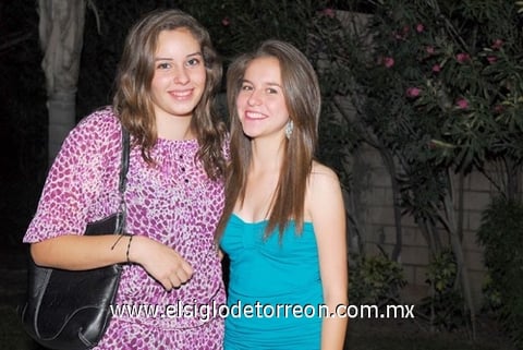 19062010 Romina y Lucrecia.