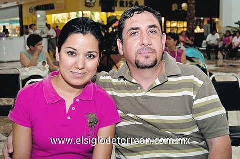 19062010 Sugey Arellano y Luis Muñoz.