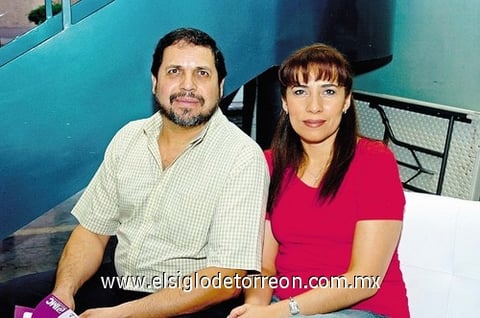 21062010 José Alberto Ríos y María Antonieta Moreno.