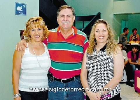 21062010 Paty, Donato y Bere Gutiérrez.