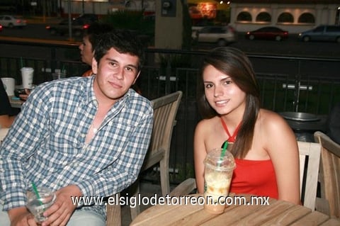 22062010 Salvador Ceniceros y Cinthia Hernández.