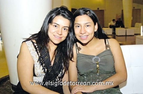 22062010 Las hermanas Karla y Dalia Prezas Pichardo.