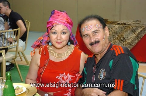 23062010 Asistentes. Perlita y Antonio.