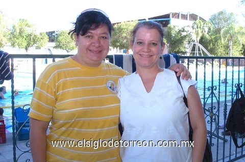24062010 Telus y Adriana.