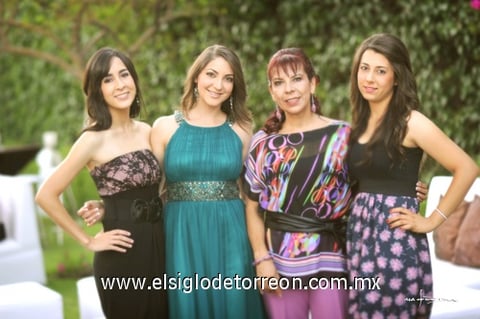 25062010 Paty con su futura suegra Kenny de Morales; Rebeca Batarse y Carolina Mijares.