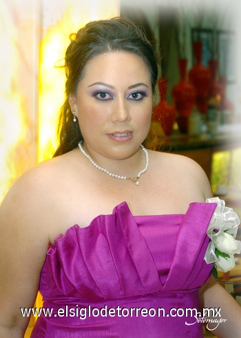 26062010 Cinthya Lizeth Ávila Esparza disfrutando de su fiesta prenupcial ya  que contraerá matrimonio con José Antonio Sánchez Espejo. Sotomayor Fotografía