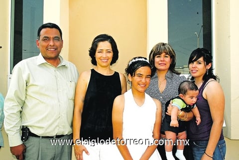 26062010 Jorge Godínez, Elizabeth Nájera, Priscila Godínez, Sara Jiménez y Gabriela Godínez.