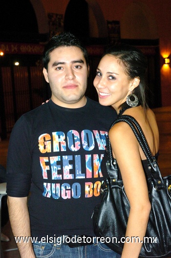 27062010 Enrique del Río y Mariana Armendáriz.