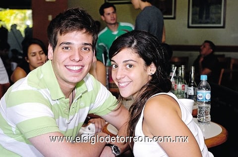 29062010 Fernando Villa y Luisa Chamán.