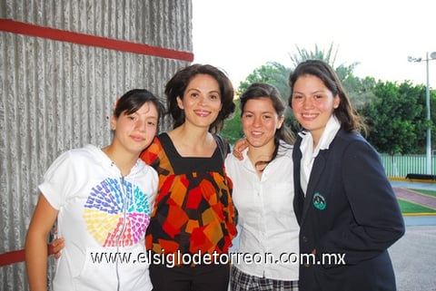 29062010 Andrea, Bety, Sofi y Marifer Huerta.
