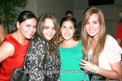 01072010 Caro, Sofía V., Sofía G. y Sonia.
