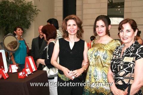 01072010 Rosa María de Granados, Rosa María Granados de Ramírez y Gabriela Granados de Díaz.