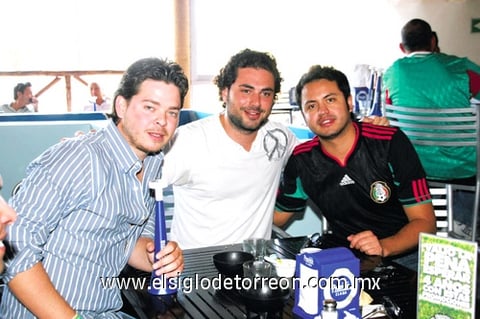 Alejandro, Esteban y Juan.
