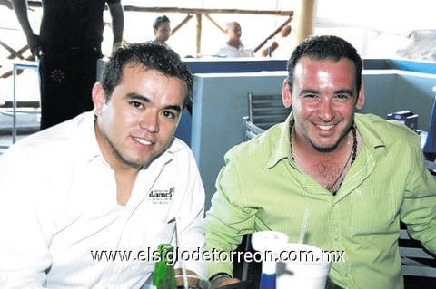 Pedro Sánchez y Javier Landeros.