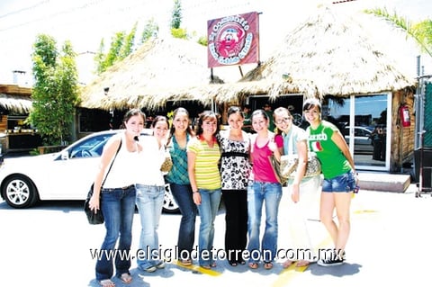 Florencia Castañeda, Cynthia Grijalva, Sofía Soto, Denisse Gutiérrez, Marcela Macías, Pamela Gutiérrez, Idaly Arellano y Silvia Escárcega.