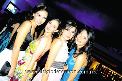 Mari Pili, Marcela, Any y Ana.