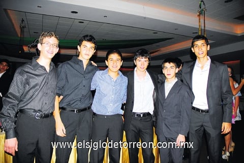 Jesús, Vicente, Juan, Francisco, Pablo y Alex.