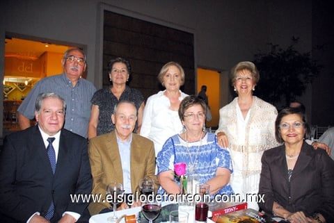 04072010 Adolfo Fernández, Tata Fernández, Lydia Pastrana, Aurorita Máynez, Héctor Acuña, Alberto Ross, María Elena Ross y Claudia Máynez.