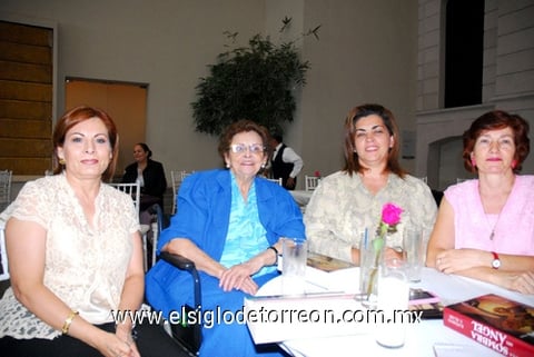 04072010 Geraldina Valdés, Julia Sosa, Rosy Peña y Adelina de Vaca.