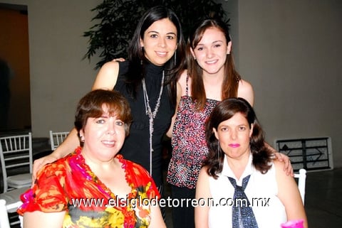 04072010 Flavia Andión, Caro Plhagaray, Dina y Flora Galíndez.  EL SIGLO DE TORREÓN / CRISTINA CARRILLO