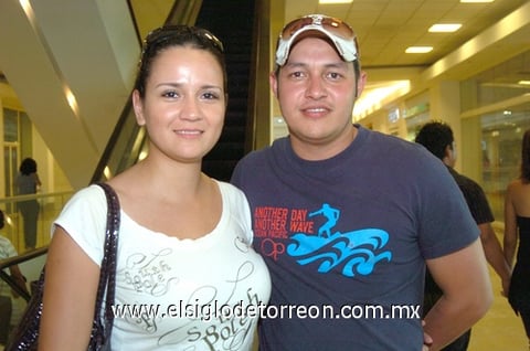 05072010 Libia Argelia Sifuentes y Gerardo Dingler.