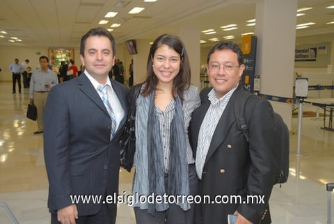 05072010 Ciudad de México. Gustavo Pérez Monroy, Mayra Márquez y Mario Domínguez Ugalde.