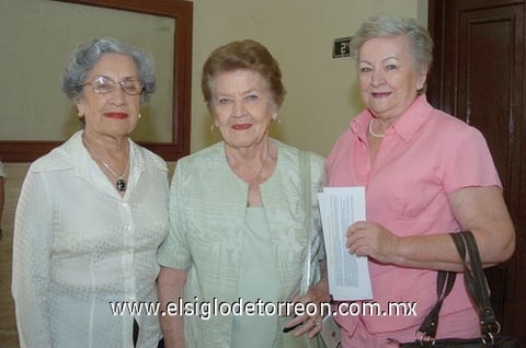 06072010 María Aurora Revueltas, Güera Graham y Martha Galán de Llorens.