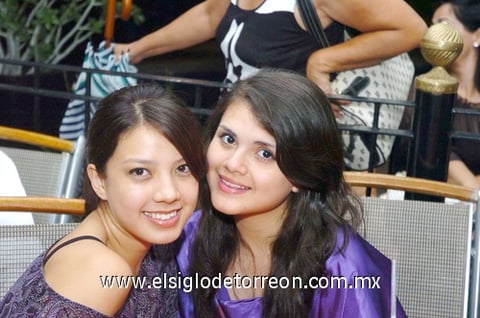 07072010 Helue Sabag y Zaira Yáñez.