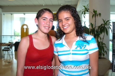 07072010 Katia Arriola y Daniela Cárdenas.