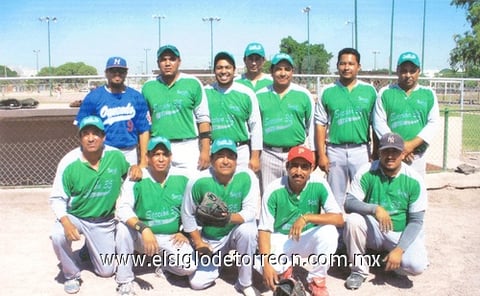 07072010 Equipo de softbol campeones temporada 2009-2010. César, Ernesto, Jesús, Raúl, Alberto, Marco, Felipe, Guillermo, Leopoldo, Hipólito, Omar y Hernán.