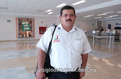 07072010 Ciudad de México. Emilio Arreola debe arreglar un asunto laboral.