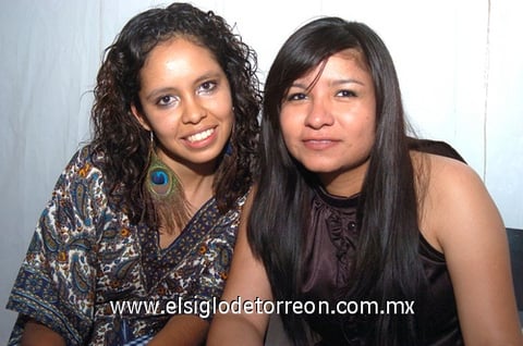 08072010 Verónica López y Marcela González. EL SIGLO DE TORREÓN / JESÚS HERNÁNDEZ