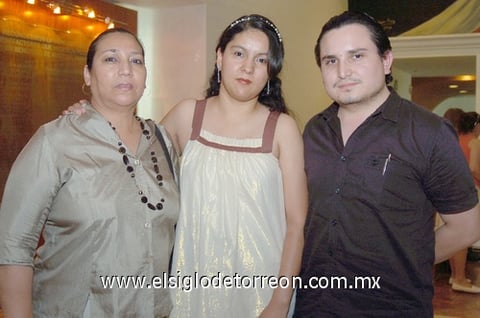 09072010 Isabel García, Alejandra Chávez y Manuel Cueto.