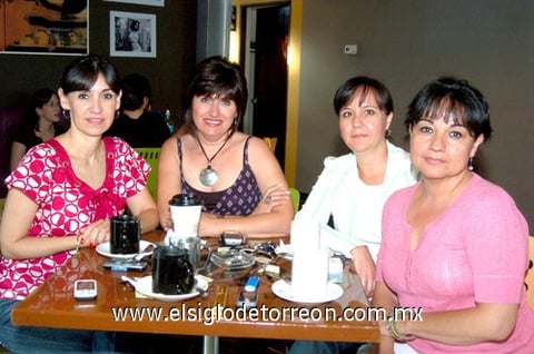 10072010 Alejandra, Laura, Vero y Gelia.