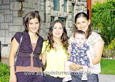 11072010 Claudia, Ana Leticia y Valentina.