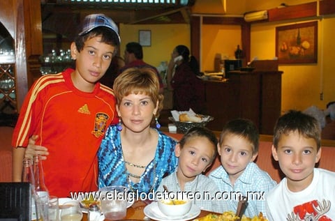 13072010 Javier, Bety, Luis, Fernando y Alejandro.