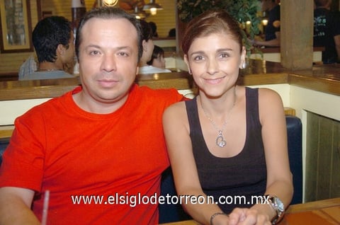 14072010 Enrique y Adriana Luna.