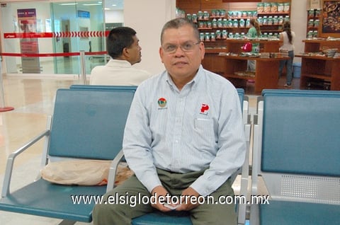 14072010 Hermosillo. Por cuestiones de trabajo José Luis Noyola viajó el dia de ayer.