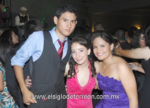 15072010 Francisco Zamarripa, Denisse Vázquez y Nallely Ruvalcaba.