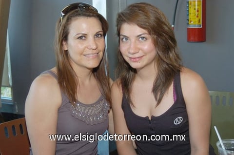15072010 Jéssica y Vicky.