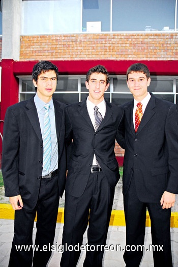16072010 Alejandro, Alfredo y Fernando.