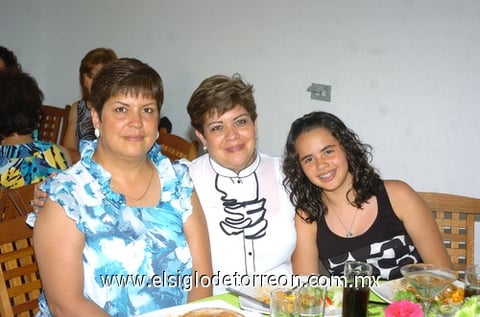 19072010 Rocío de Aguero, Edna de Torre y Edna Torre.