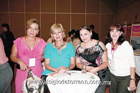 19072010 Omar Navarrete, Karla Ramírez, Mafer González y Aarón Navarrete.