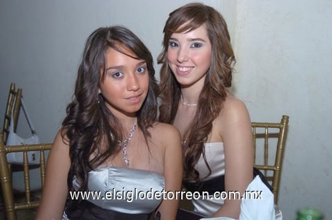 20072010 Danik Michell y Salma Flores.