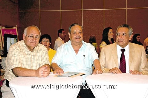 21072010 Gabriel Aguirre, Roberto Rodríguez y Rodolfo Silva.