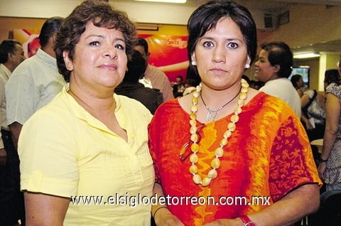 21072010 Carmen Bravo y Luz Elena Ramírez.