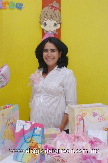 22072010 Rosario Herrera de Cueto en su fiesta de canastilla.