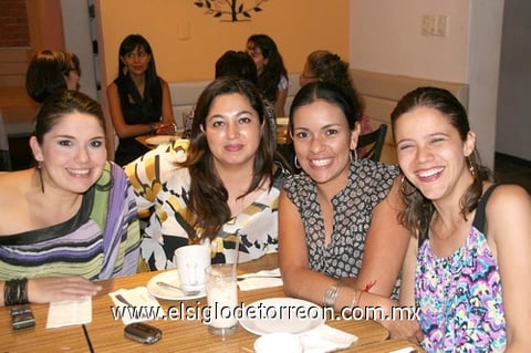 23072010 Mónica Luna, Nadia Garay, Mara Aspland y Ana Sofía Rosas.